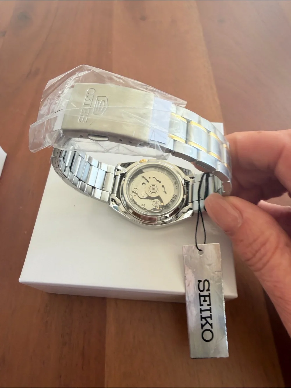 ⌚️✨ Men's SEIKO 5 Automatic SNKL57K1 Two-Tone • NEW OLD STOCK 🤍💛